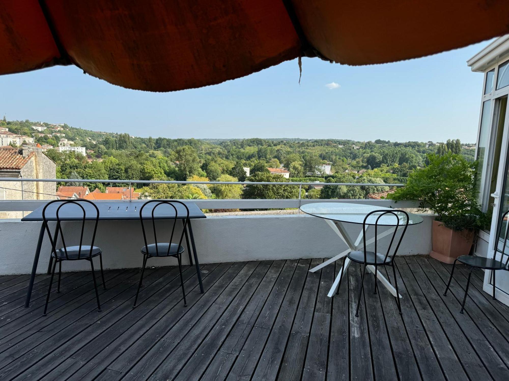 Laferriere Bed and Breakfast Ανγκουλέμ Εξωτερικό φωτογραφία